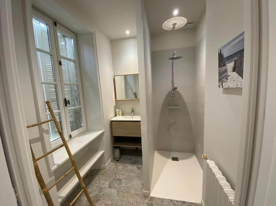 Courçon Le Puits Sainte Claire B&B 외부 사진