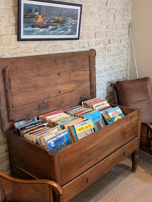 Courçon Le Puits Sainte Claire B&B 외부 사진